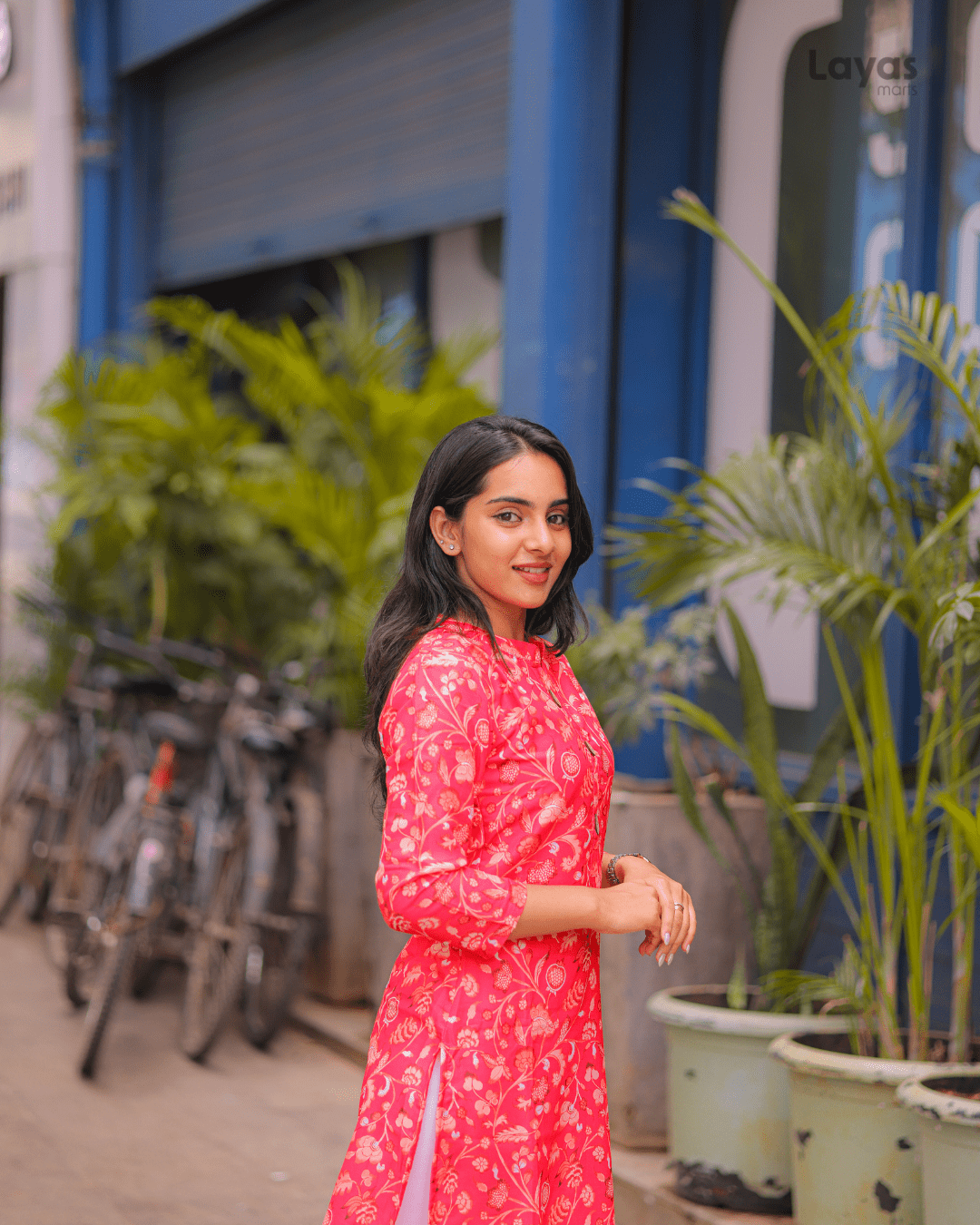 Red Floral Cotton Kurta for Women – Elegant Everyday Wear