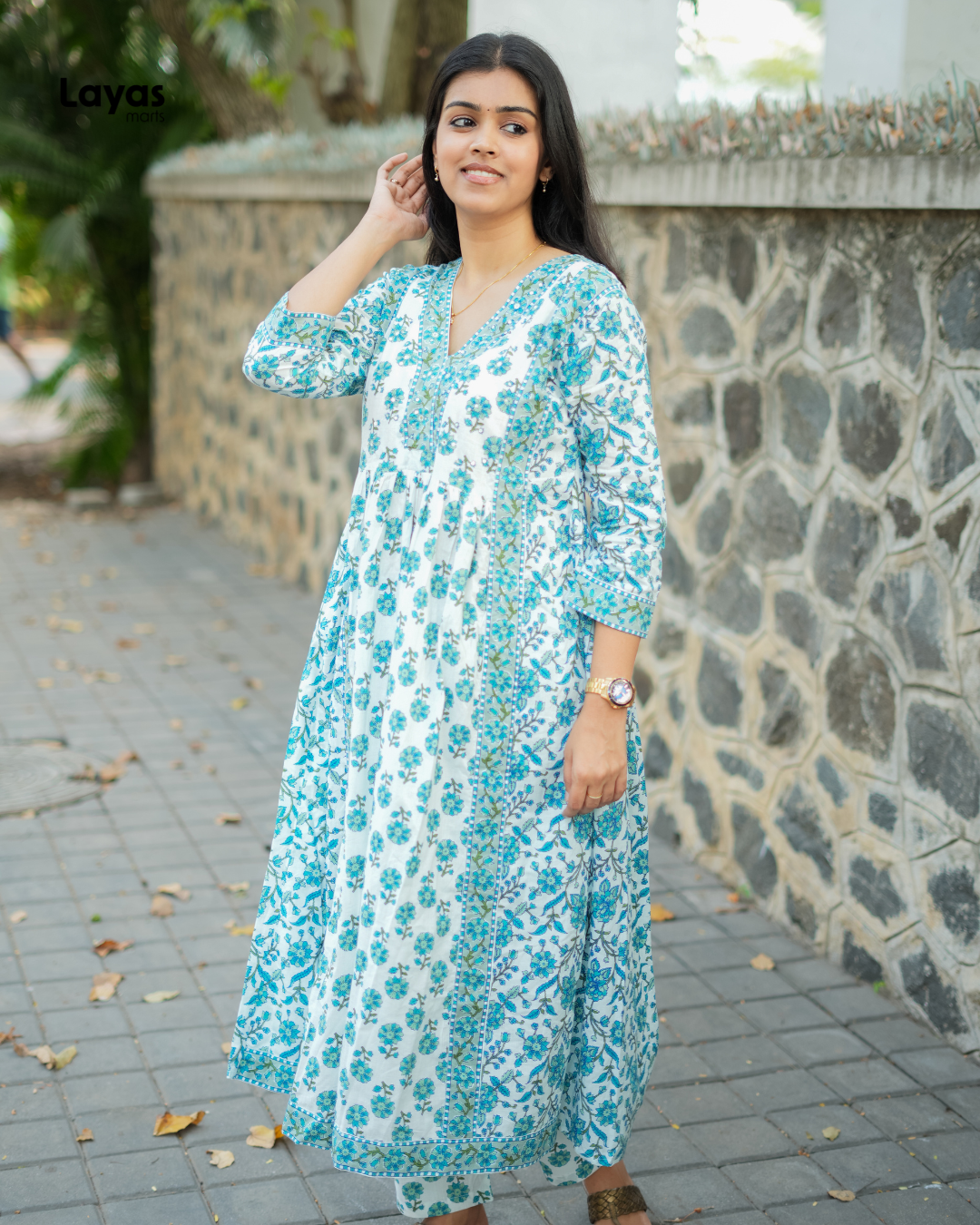 Aarvika Sky Bloom Anarkali Cotton Set – by Layas Marts
