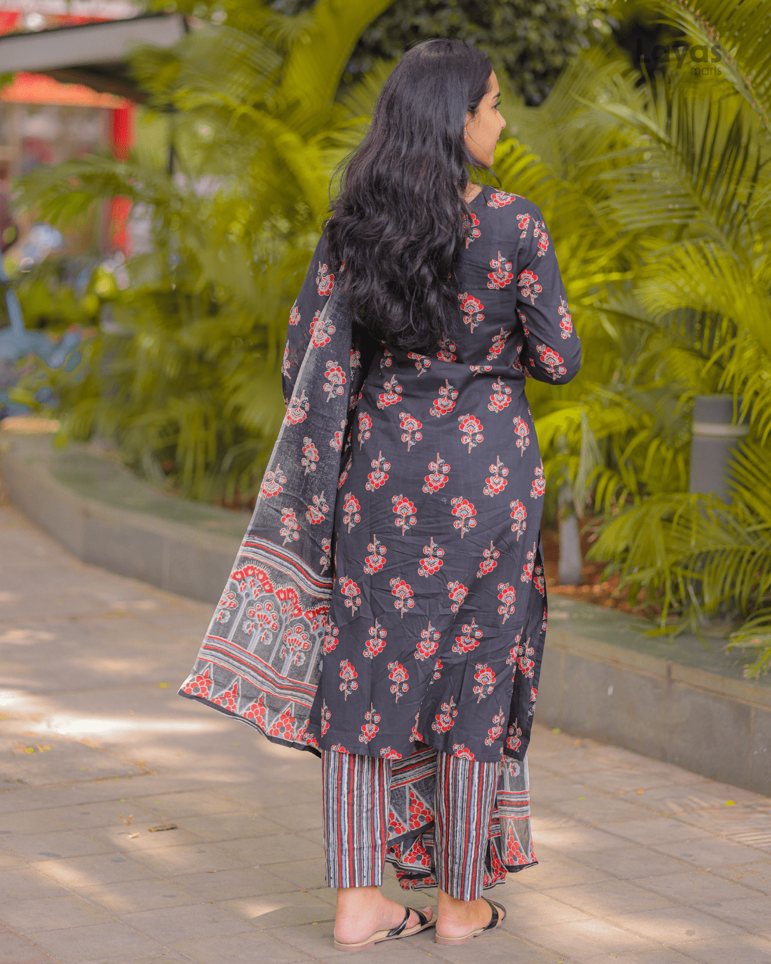 Black Motifs Printed Pure Cotton Straight Kurta with Palazzos & Dupatta