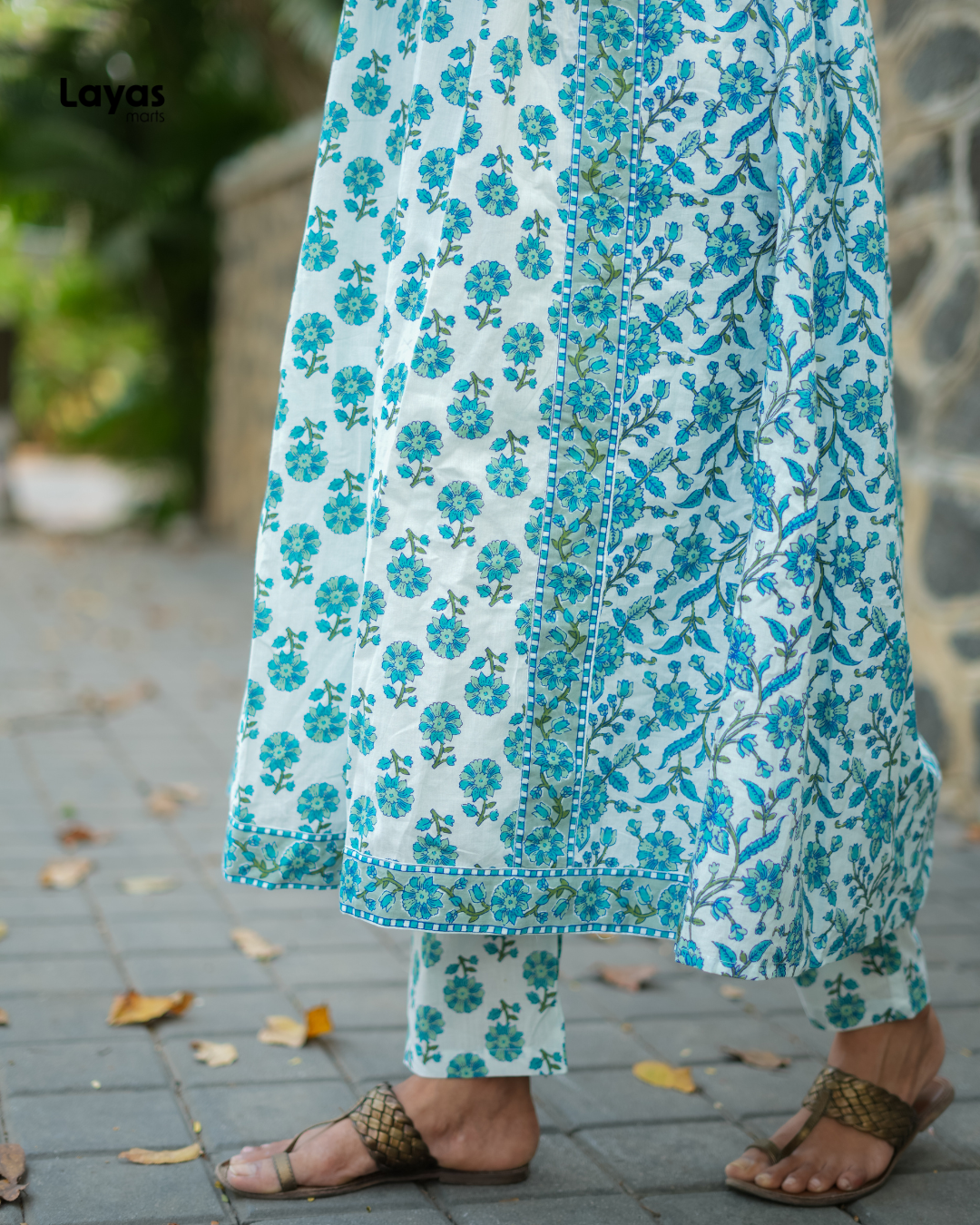 Aarvika Sky Bloom Anarkali Cotton Set – by Layas Marts