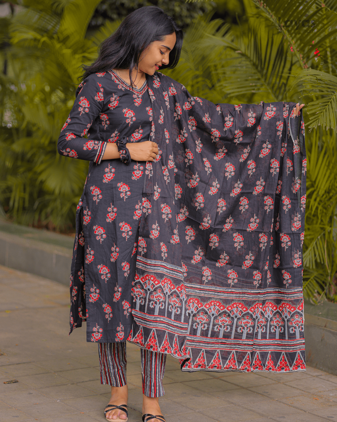 Black Motifs Printed Pure Cotton Straight Kurta with Palazzos & Dupatta