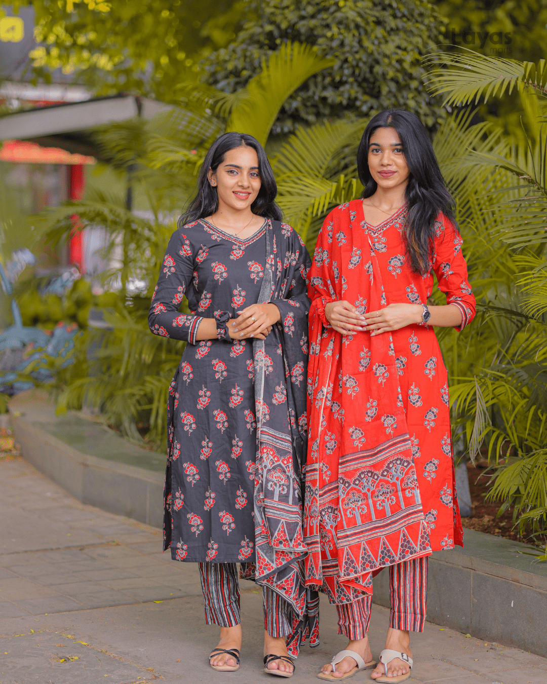 Red Motifs Printed Pure Cotton Straight Kurta with Palazzos & Dupatta