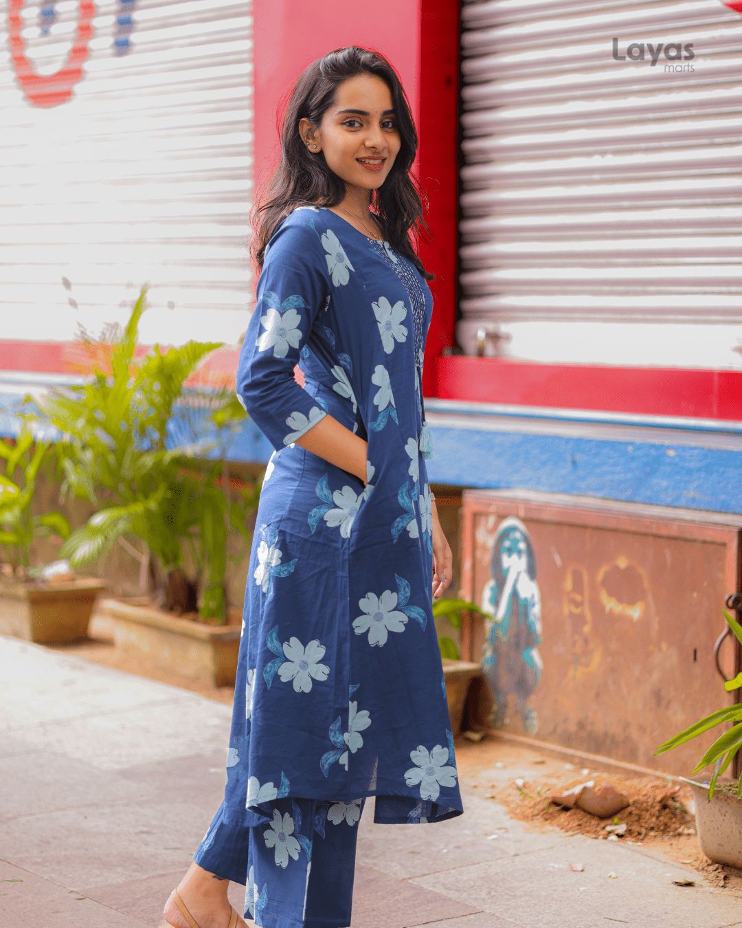 Blue Floral Printed Cotton Suit Set with Sweetheart Neck