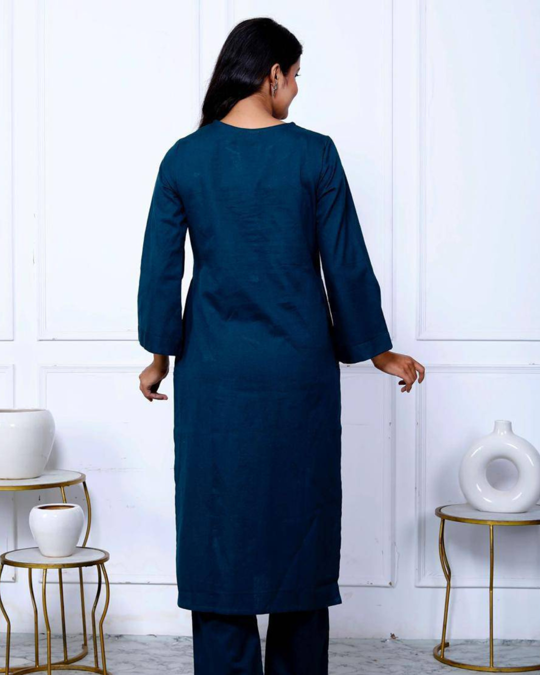 Ethnic yet modern kurta set with relaxed-fit trousers and practical pockets.