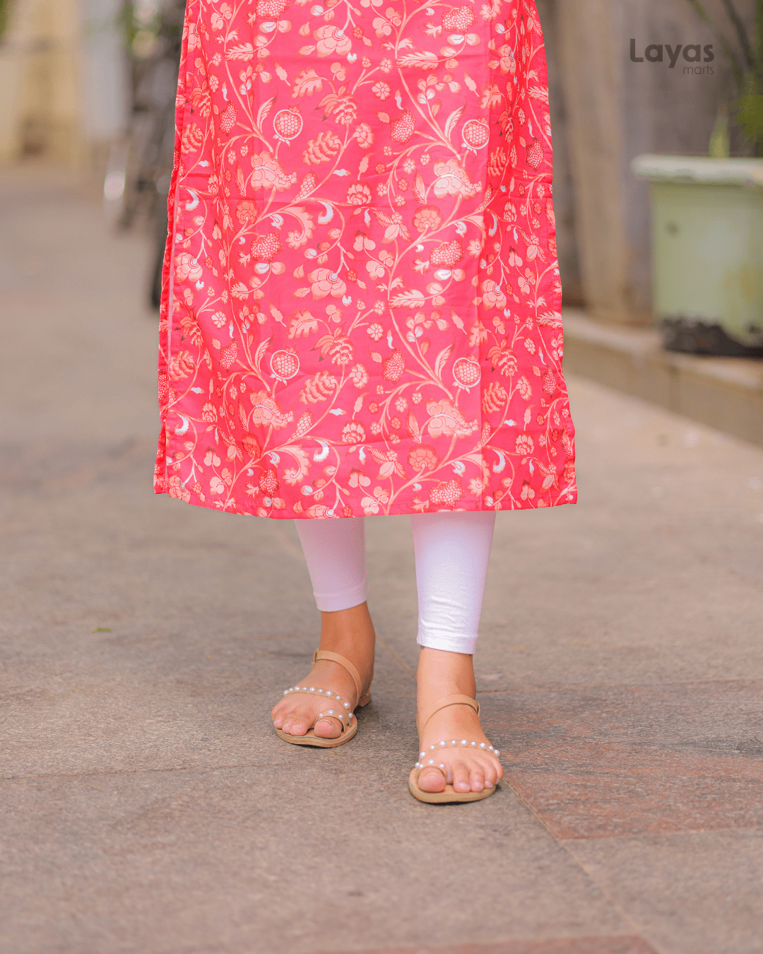 Red Floral Cotton Kurta for Women – Elegant Everyday Wear