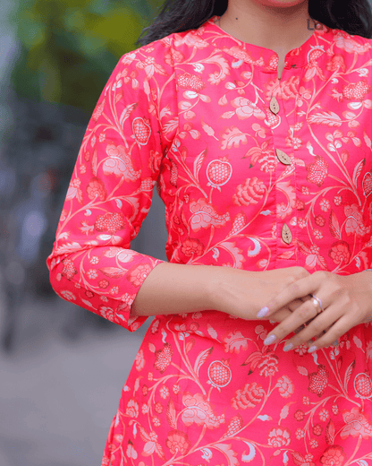 Red Floral Cotton Kurta for Women – Elegant Everyday Wear