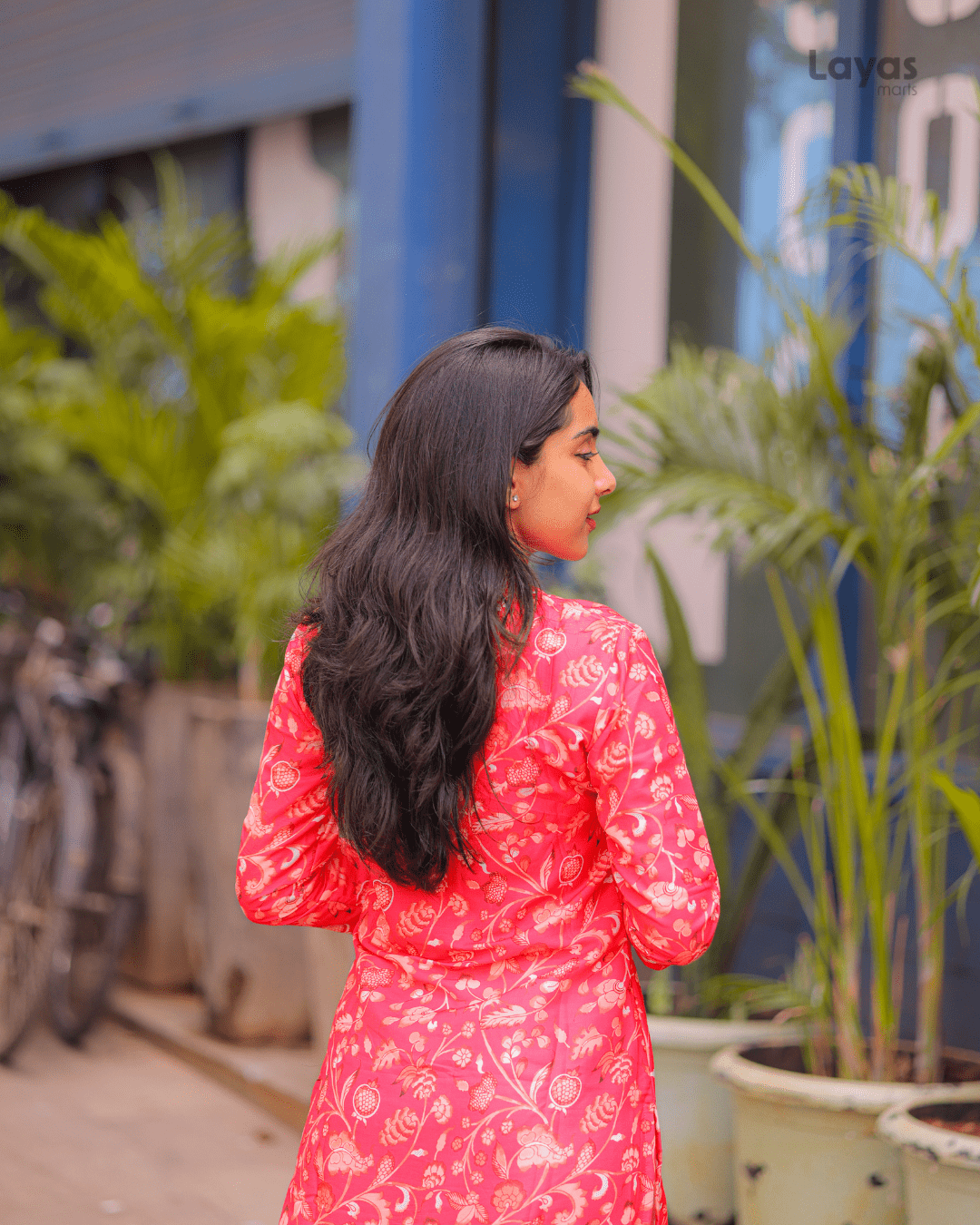 Red Floral Cotton Kurta for Women – Elegant Everyday Wear