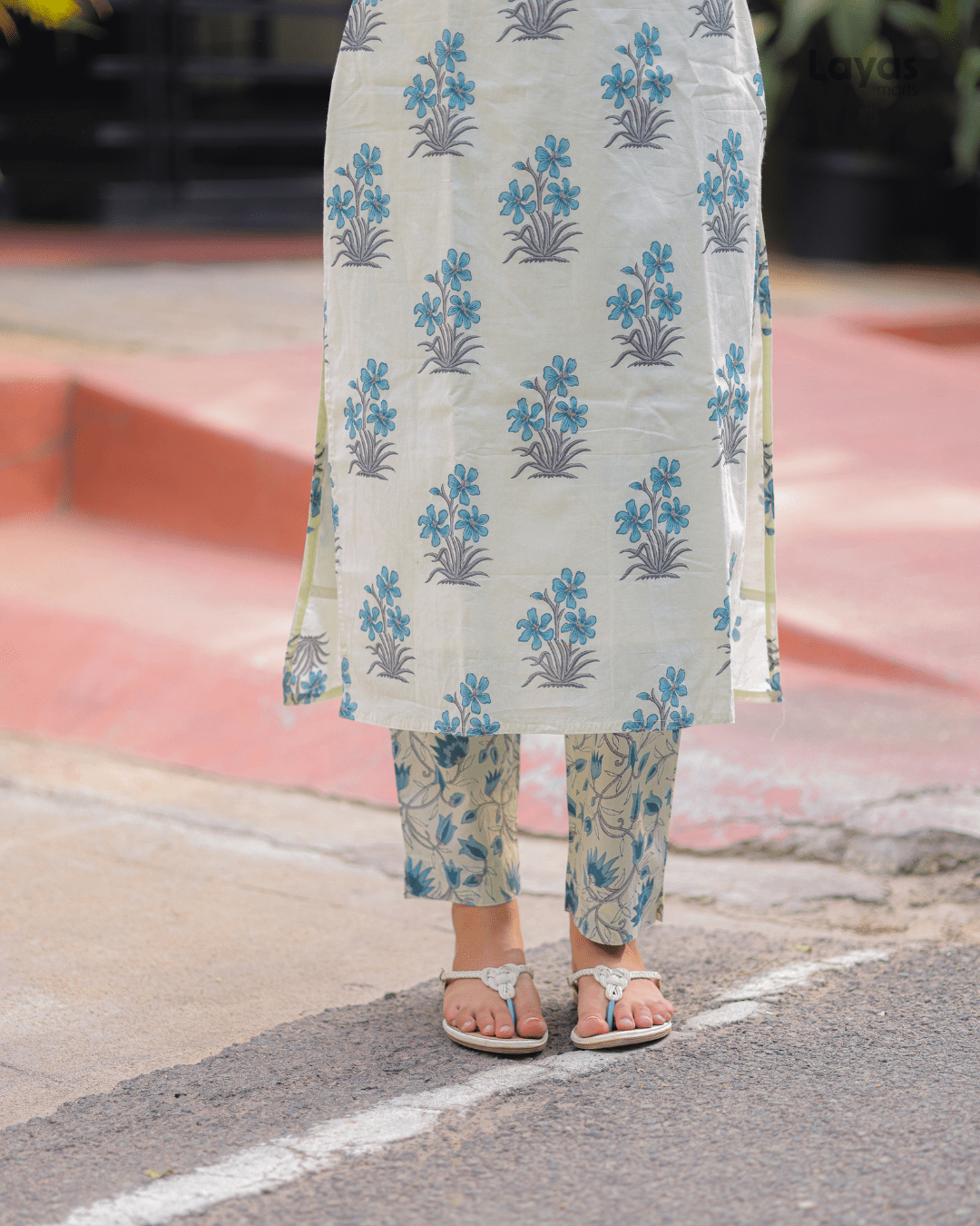 Cream White Floral Cotton Kurta Pant Dupatta Set – Layas Marts