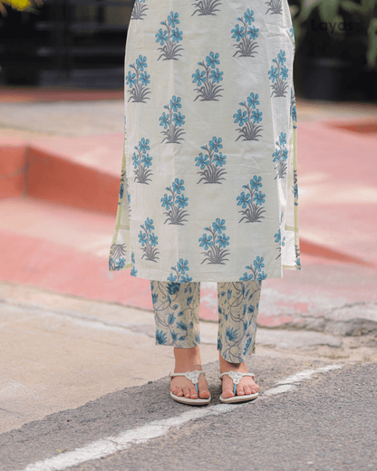 Cream White Floral Cotton Kurta Pant Dupatta Set – Layas Marts
