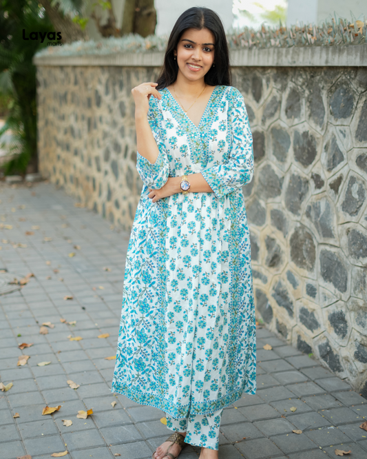 Aarvika Sky Bloom Anarkali Cotton Set – by Layas Marts