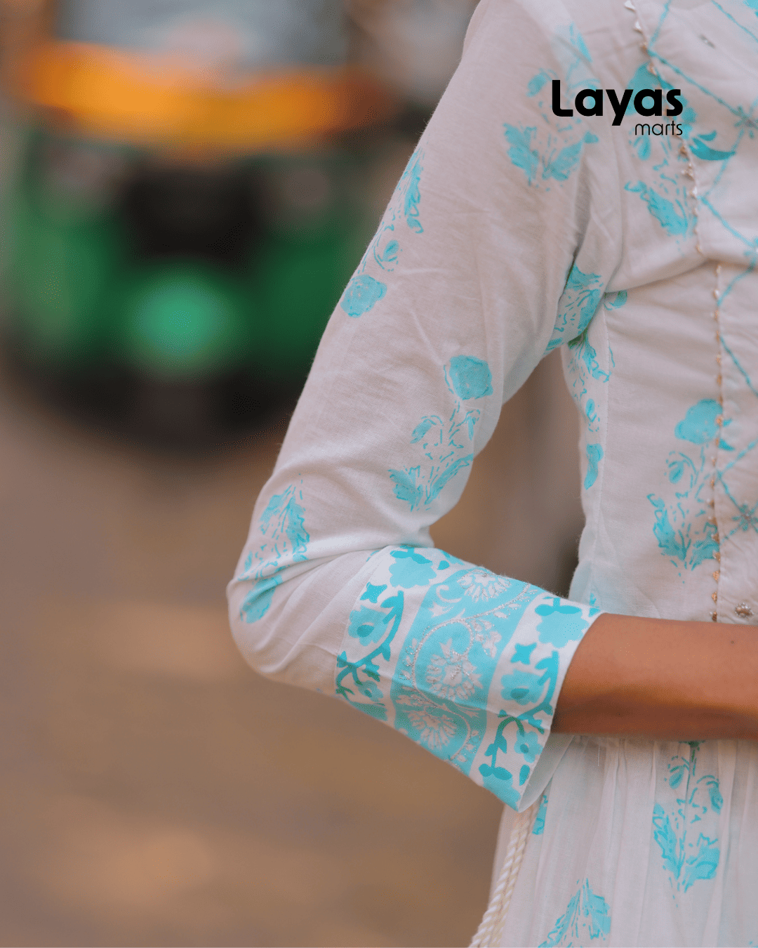 White Floral Flared Kurta Pant Set – Layas Marts