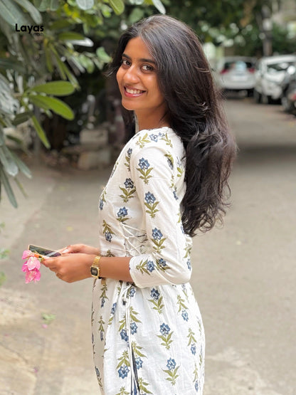 Nameru White Floral Side Corset Kurti
