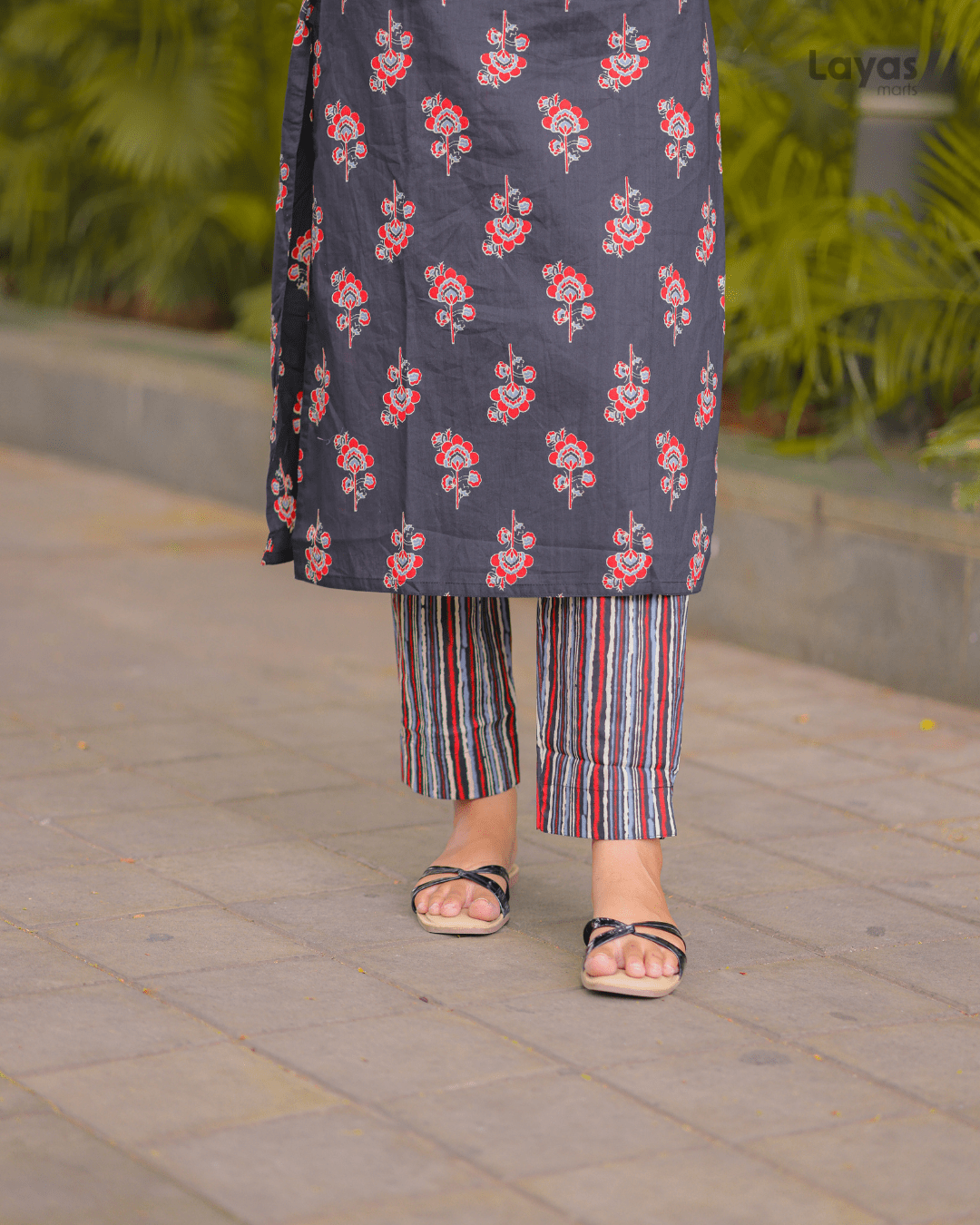 Black Motifs Printed Pure Cotton Straight Kurta with Palazzos & Dupatta