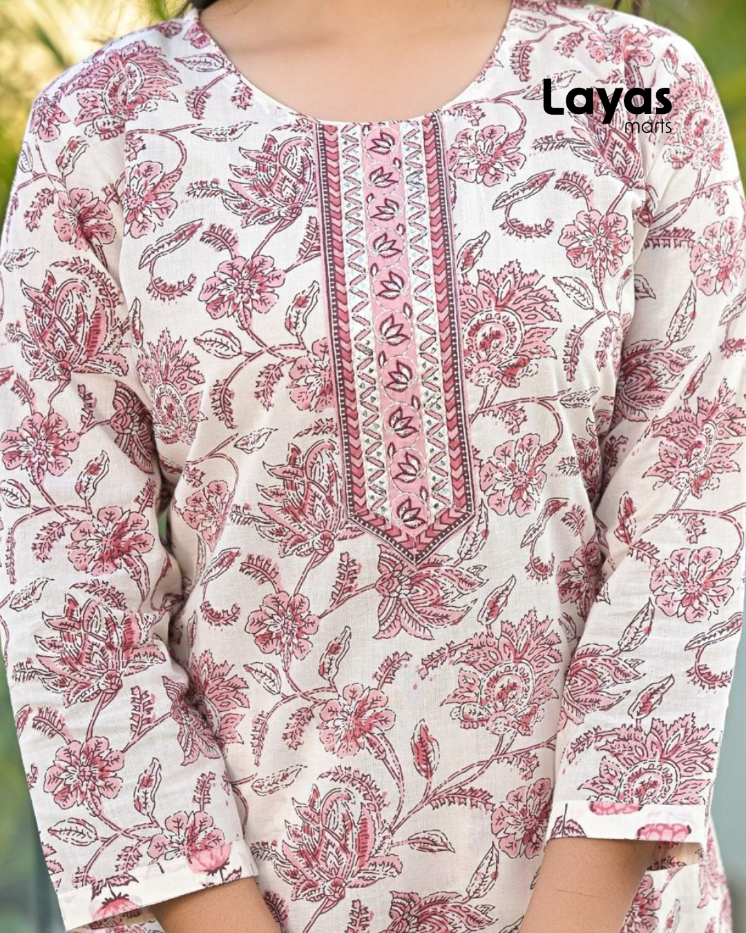 Model showcasing printed dupatta with ethnic suit