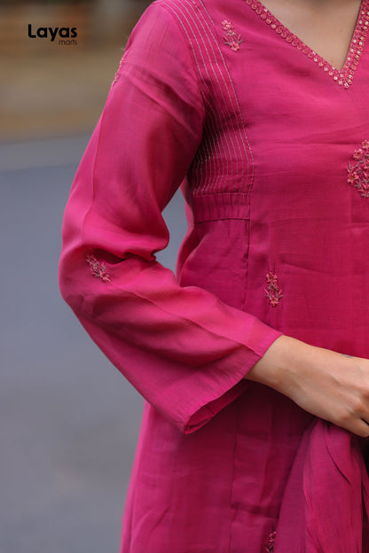 Fuchsia Mul Chanderi Embroidered Kurta Pant Set