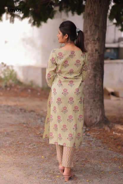 Green Floral Printed Cotton Kurta Pant Set (Set of 2)