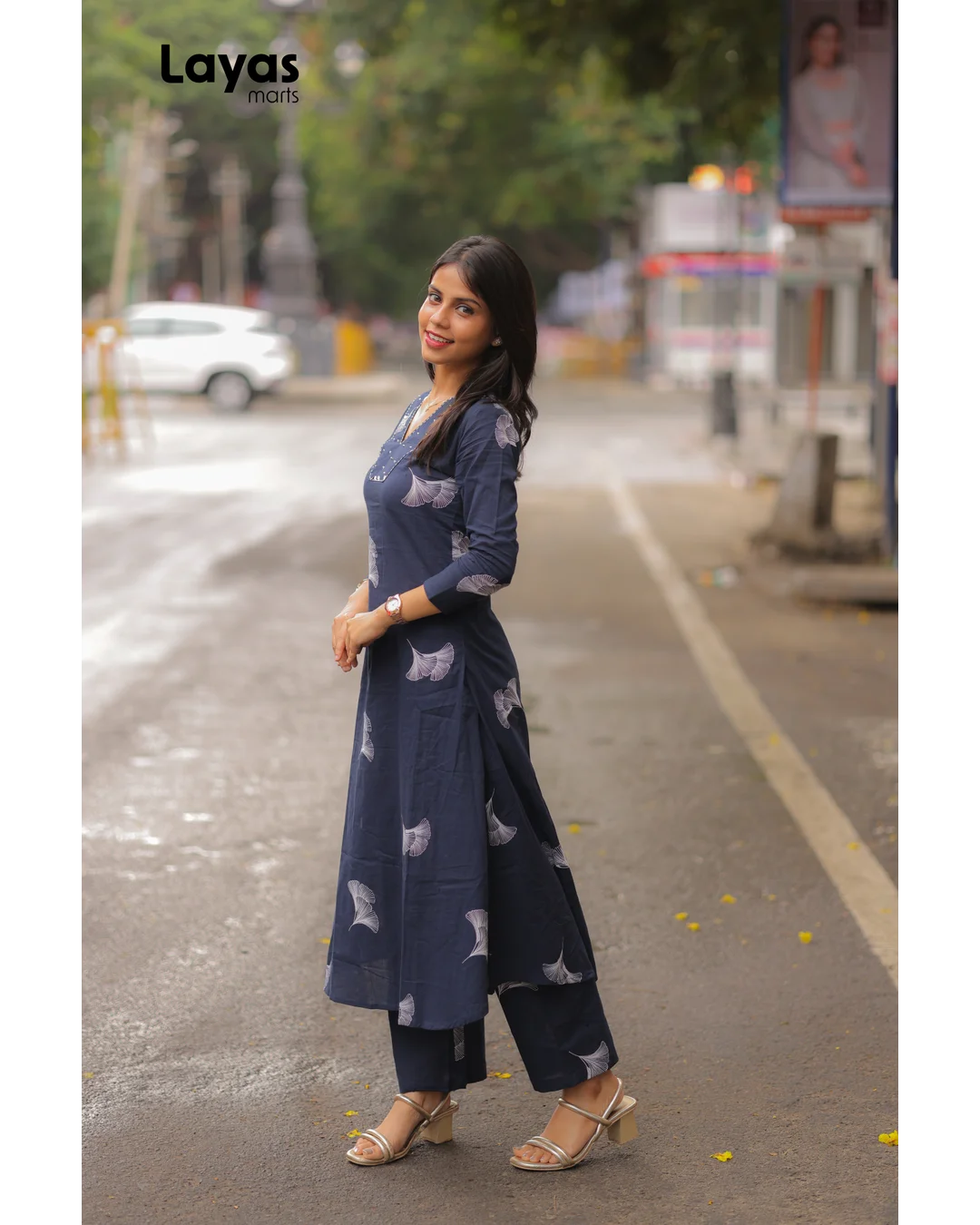Elegant Navy blue Cotton Floral Print Kurta Pant Set