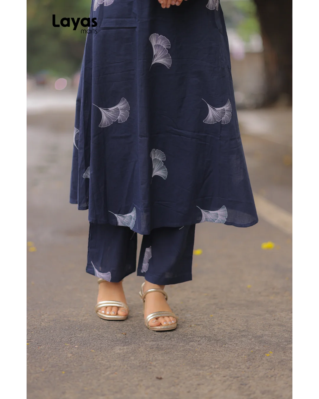 Elegant Navy blue Cotton Floral Print Kurta Pant Set