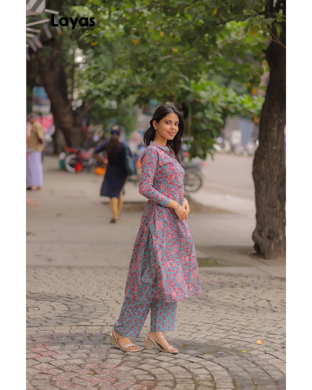 Greyish Blue Floral Printed Cotton Kurta Pant Set