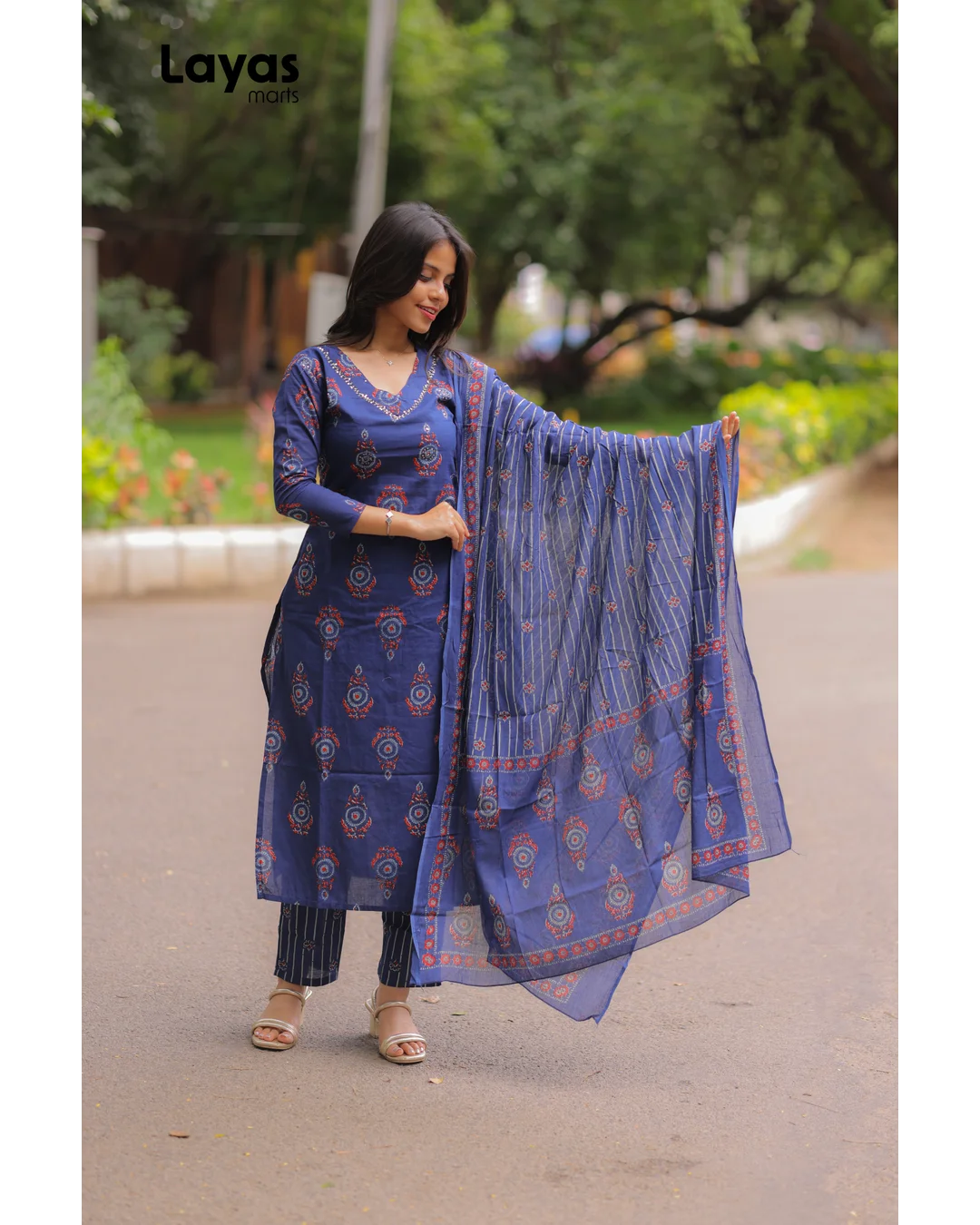 Indigo Blue Cotton Ethnic Motifs Kurta Set with Dupatta