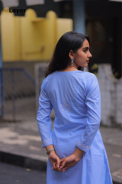 Embroidery detail on blue cotton chikankari kurta – Layas Marts