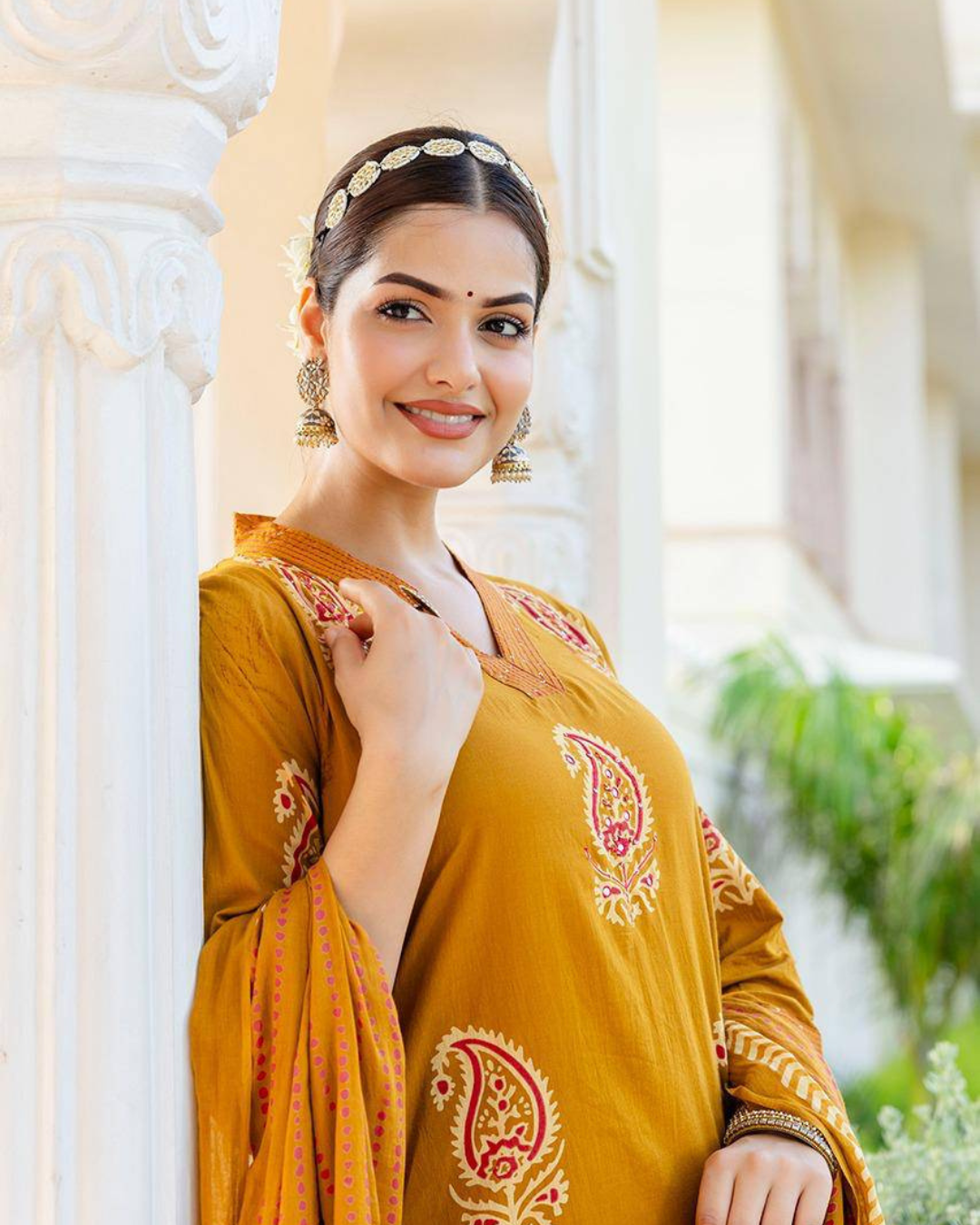 Elegant and lightweight kurta set with matching handblock printed dupatta and relaxed fit trousers.