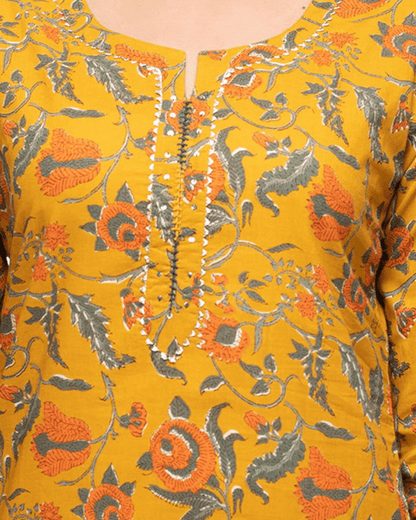 Close-up of intricate kangoora lace and threadwork detail on Yellow Floral Kurta, exclusively from Layas Marts.